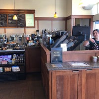 10/17/2019 tarihinde Dianna M.ziyaretçi tarafından Peet&amp;#39;s Coffee &amp;amp; Tea'de çekilen fotoğraf