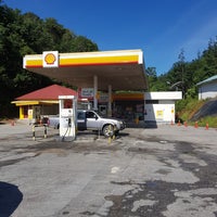 Photo taken at Shell Lawin by Ariff A. on 11/22/2018