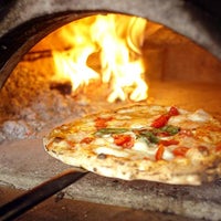 Foto scattata a Di Jireh Ristorante &amp;amp; Pizza da Di Jireh Ristorante &amp;amp; Pizza il 1/31/2014