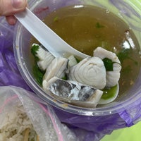 Photo taken at Han Kee Fish Soup by Beryl O. on 3/18/2022