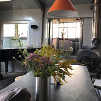 8/28/2017 tarihinde Karen E.ziyaretçi tarafından Café Pförtner'de çekilen fotoğraf