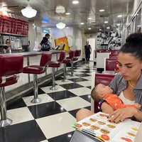 Photo taken at Johnny Rockets by Fatih A. on 9/16/2021