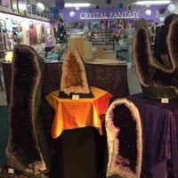 Foto tirada no(a) Crystal Fantasy Enlightenment Center por X em 1/4/2014