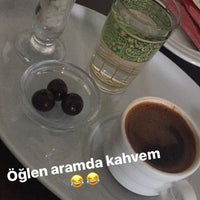 Снимок сделан в DuduMax Cafe &amp; Restaurant пользователем Şükran Ç. 10/31/2016