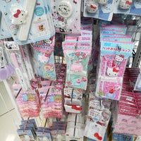 Photo taken at Daiso by Beverly Z. on 11/24/2021