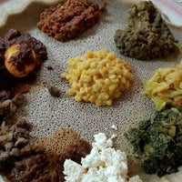 10/1/2016에 Beverly Z.님이 Zobel Ethiopian Restaurant에서 찍은 사진