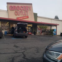 Photo taken at Grocery Outlet by Beverly Z. on 12/21/2023