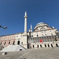 Photo taken at Laleli Mosque by Rıza U. on 3/23/2024