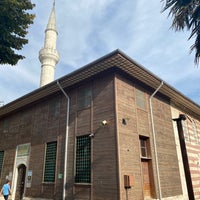 Photo taken at Has Odabaşı Behruz Ağa Camii by Rıza U. on 9/25/2023
