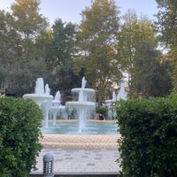 Photo taken at Ağ fəvvarə Parkı by Kamilla I. on 8/10/2023