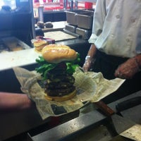Foto tirada no(a) Wayback Burgers por Wayback Burgers em 11/4/2013