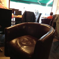 Foto diambil di Lashings Coffee House oleh Janet B. pada 12/16/2012