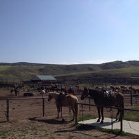 รูปภาพถ่ายที่ Saddleback Ranch โดย Frank Trimble / Keller Williams Realty เมื่อ 8/9/2014