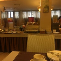 Photo taken at Hotel La Residenza by sakimura m. on 9/16/2016