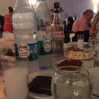 Photo taken at Esbahçe Restaurant | Düğün Salonu by Yaşar Ş. on 9/29/2018