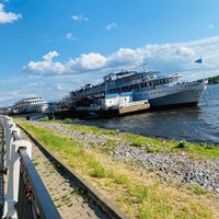 Photo taken at Речной порт by Yulia 🐾 on 7/26/2021