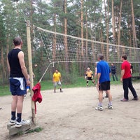 Photo taken at Волейбольные площадки в парке by Виталий П. on 5/11/2014