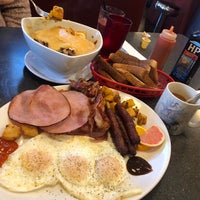 Photo taken at The Wellington Diner by Ion G. on 11/28/2020