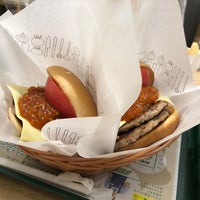 Photo taken at MOS Burger by kamekichi k. on 10/23/2022