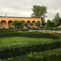 Photo taken at Italian Renaissance Garden by Arne P. on 8/11/2017