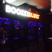 Photo taken at Booze &amp;amp; Blues by Cumhur D. on 9/12/2015
