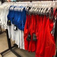 Nike Factory Store 13 tavsiye