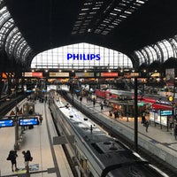 Photo taken at Hamburg Hauptbahnhof by Rob P. on 7/11/2018