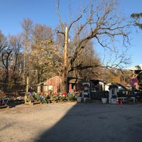 Photo taken at Platt&amp;#39;s Farm Market by Rob P. on 11/23/2018