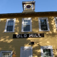 Foto diambil di The Old Mill Inn oleh The Old Mill Inn pada 11/7/2013