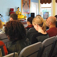 Das Foto wurde bei Kadampa Meditation Center von Kadampa Meditation Center am 11/7/2013 aufgenommen