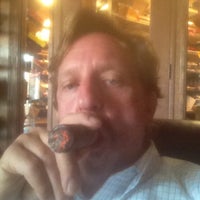 6/30/2014에 Neal T.님이 The Smokey Cigar에서 찍은 사진