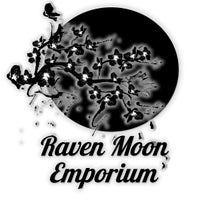 รูปภาพถ่ายที่ Raven Moon Emporium โดย Raven Moon Emporium เมื่อ 11/7/2013