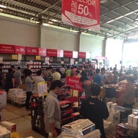 Photo taken at BaNANA IT - Warehouse Sales by Vichai M. on 3/14/2014