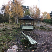 Photo taken at Rajasaaren koira-aitaus by Mikko K. on 10/24/2020