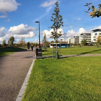 Photo taken at Töölönlahden puisto by Mikko K. on 10/11/2020