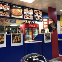 Photo taken at Domino&amp;#39;s Pizza by Ahmet Y. on 4/10/2017