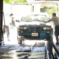 Das Foto wurde bei 2nd Street Brushless Car Wash von 2nd Street Brushless Car Wash am 11/8/2013 aufgenommen