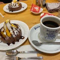 Photo taken at Komeda&amp;#39;s Coffee by Reiko M. on 10/29/2022