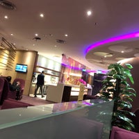 Photo taken at Thai Airways Royal Silk Lounge by Devin L. on 8/20/2018