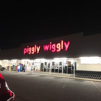 Photo taken at Piggly Wiggly by Devin L. on 1/19/2017