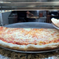 Foto scattata a Pizza Park da Terri N. il 11/21/2023