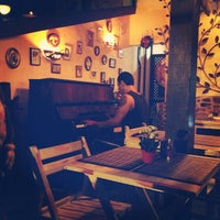 Das Foto wurde bei Bartatas Restaurante von Fabiano W. am 12/30/2012 aufgenommen