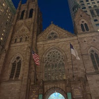 Photo taken at Fifth Avenue Presbyterian Church by Carmen R. on 11/10/2022