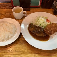 Photo taken at 洋食工房 ジェンコ by Kei on 10/15/2021