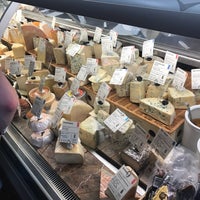 Foto tirada no(a) Scardello Artisan Cheese por Chris em 6/3/2017
