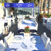 Photo taken at Yalı Kıyı Balık Restaurant by Koray A. on 5/7/2016