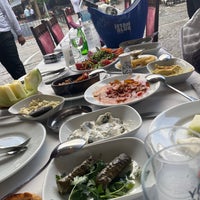 Photo taken at Hoş Seda Balık Restaurant by 🌿Serdar A. on 6/16/2021