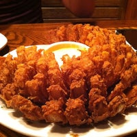 Photo taken at Outback Steakhouse by Chris Angel V. on 11/16/2012