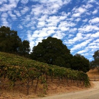 Foto tirada no(a) Aver Family Vineyards por Ambar C. em 10/6/2012