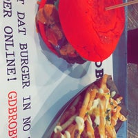 10/25/2017にMJがGD Bro Burgerで撮った写真